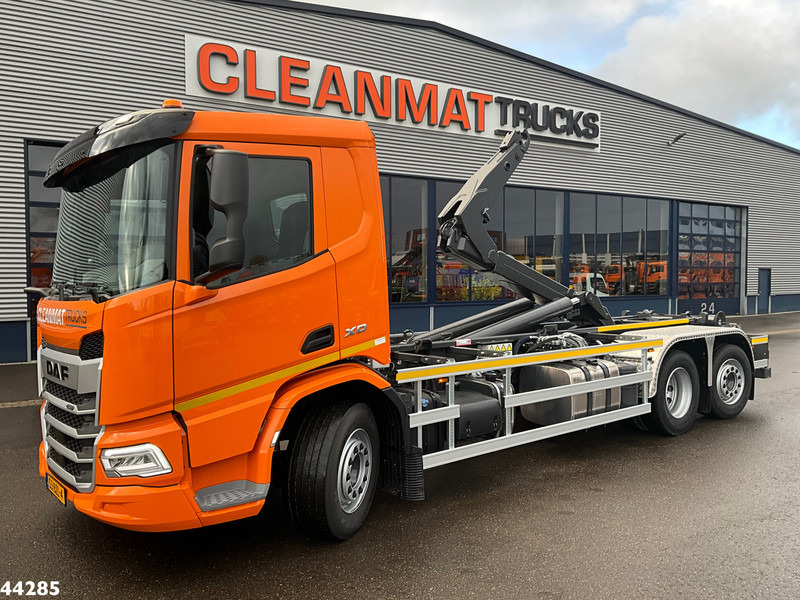 DAF FAN XD 450 Euro 6 VDL 21 Ton Schuif-knik haakarmsysteem - Camion ampliroll: photos 1 DAF FAN XD 450 Euro 6 VDL 21 Ton Schuif-knik haakarmsysteem - Camion ampliroll: photos 1
