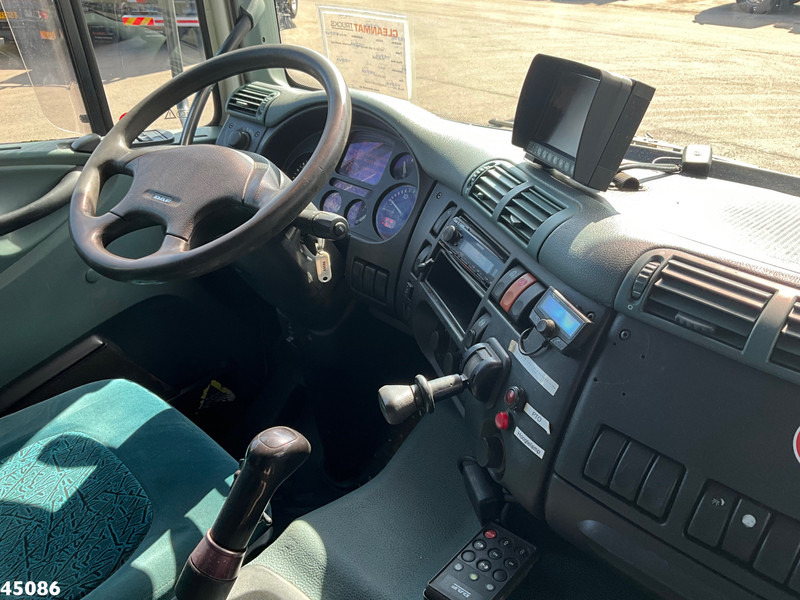 Photo d'intérieur 1: DAF FAS 85 CF 340 Manual Hiab 12 Tonmeter laadkraan en crédit-bail DAF FAS 85 CF 340 Manual Hiab 12 Tonmeter laadkraan