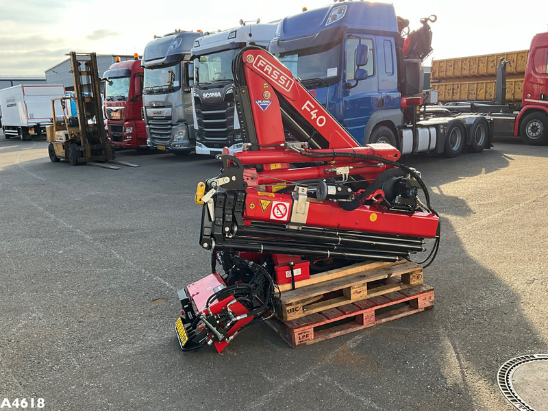 FASSI DEMO 4 Tonmeter laadkraan Laadkraan - Grue auxiliaire: photos 3 FASSI DEMO 4 Tonmeter laadkraan Laadkraan - Grue auxiliaire: photos 3