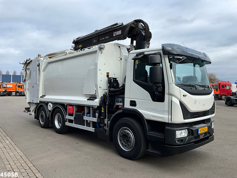 Ginaf C 3128 NF Euro 6 Hiab 21 Tonmeter laadkraan Just 106.936 Km! - Benne à ordures ménagères: photos 3 Ginaf C 3128 NF Euro 6 Hiab 21 Tonmeter laadkraan Just 106.936 Km! - Benne à ordures ménagères: photos 3