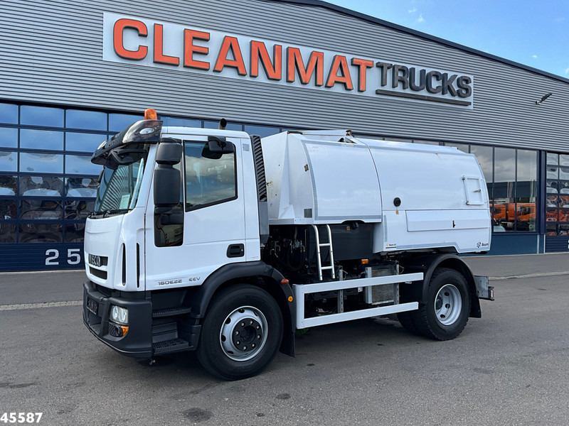 Iveco Eurocargo ML160E22 Johnston Beam VT 650 Just 114.865 km! - Balayeuse de voirie: photos 3 Iveco Eurocargo ML160E22 Johnston Beam VT 650 Just 114.865 km! - Balayeuse de voirie: photos 3