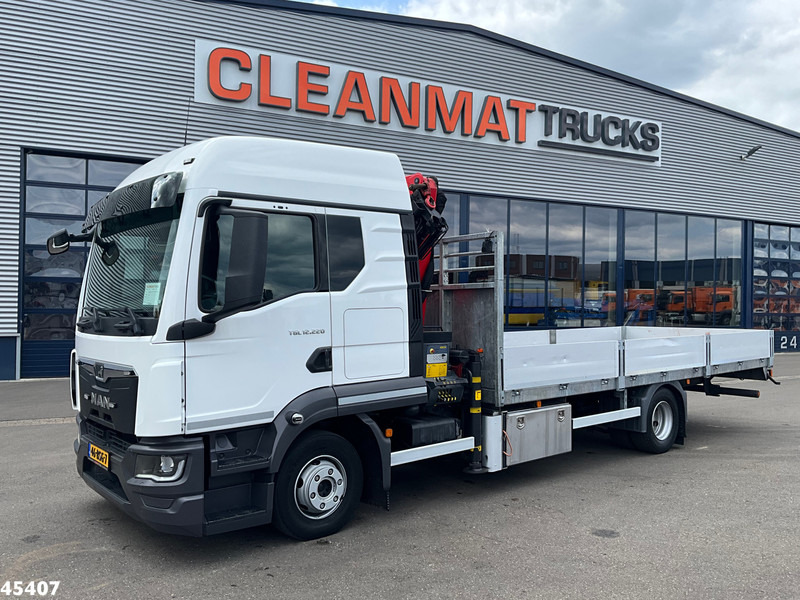 MAN TGL 12.220 Euro 6 Palfinger 11 Tonmeter laadkraan Just 60.518 km! - Camion grue: photos 2 MAN TGL 12.220 Euro 6 Palfinger 11 Tonmeter laadkraan Just 60.518 km! - Camion grue: photos 2