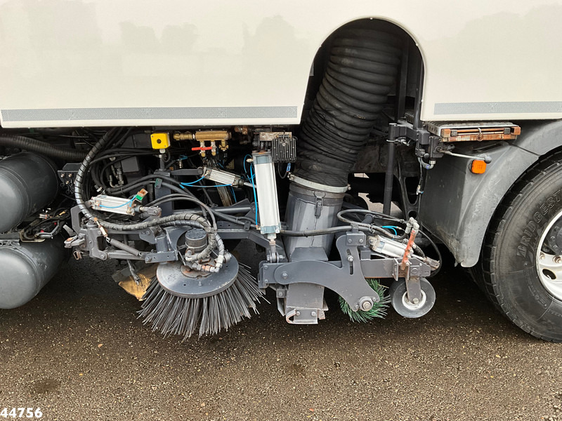 Balayeuse de voirie MAN TGS 26.440 Euro 6 Beam S14000 Wegdekreiniger: photos 13 Balayeuse de voirie MAN TGS 26.440 Euro 6 Beam S14000 Wegdekreiniger: photos 13