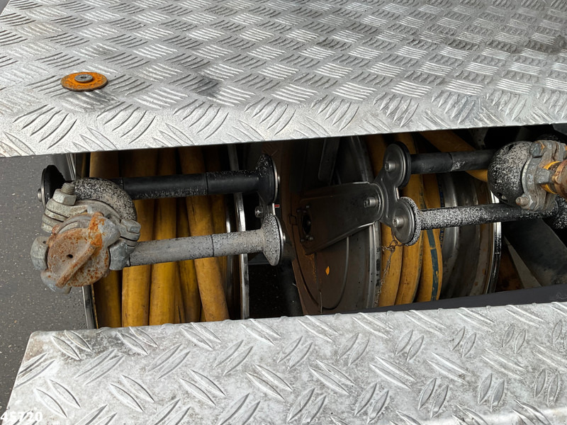 MAN TGS 35.500 8x4 Euro 6 MTS Saugbagger Just 40.559 km! en crédit-bail MAN TGS 35.500 8x4 Euro 6 MTS Saugbagger Just 40.559 km!: photos 13 MAN TGS 35.500 8x4 Euro 6 MTS Saugbagger Just 40.559 km! en crédit-bail MAN TGS 35.500 8x4 Euro 6 MTS Saugbagger Just 40.559 km!: photos 13