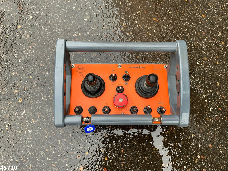 MAN TGS 35.500 8x4 Euro 6 MTS Saugbagger Just 40.559 km! en crédit-bail MAN TGS 35.500 8x4 Euro 6 MTS Saugbagger Just 40.559 km!: photos 7 MAN TGS 35.500 8x4 Euro 6 MTS Saugbagger Just 40.559 km! en crédit-bail MAN TGS 35.500 8x4 Euro 6 MTS Saugbagger Just 40.559 km!: photos 7