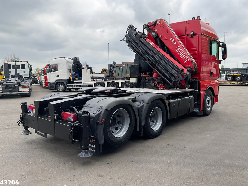 MAN TGX 28.440 Fassi 29 Tonmeter laadkraan - Camion grue: photos 4 MAN TGX 28.440 Fassi 29 Tonmeter laadkraan - Camion grue: photos 4