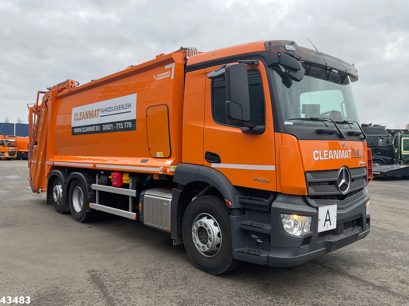 Mercedes-Benz Actros 2533 Terberg RosRoca 23m³ - Benne à ordures ménagères: photos 3 Mercedes-Benz Actros 2533 Terberg RosRoca 23m³ - Benne à ordures ménagères: photos 3