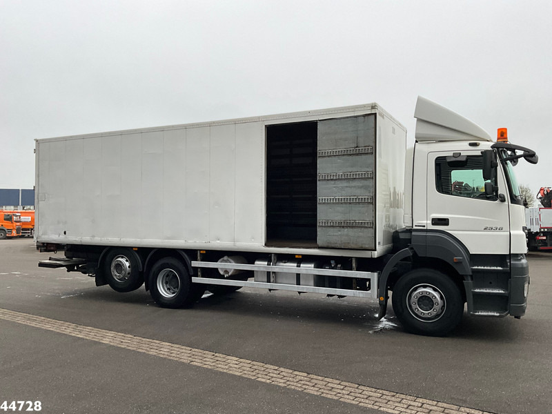 Mercedes-Benz Axor 2636 6x2 Dhollandia laadklep Just 265.901 km! - Camion fourgon: photos 5 Mercedes-Benz Axor 2636 6x2 Dhollandia laadklep Just 265.901 km! - Camion fourgon: photos 5