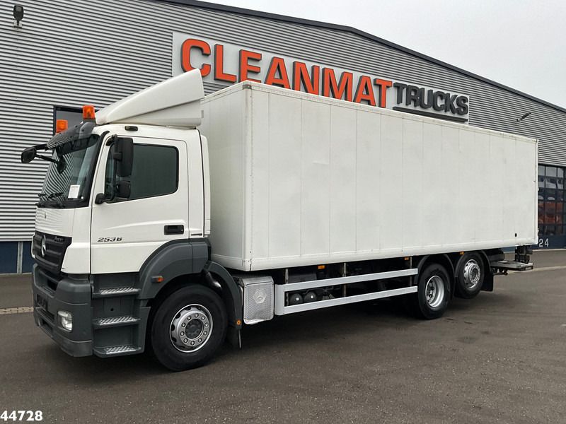 Mercedes-Benz Axor 2636 6x2 Dhollandia laadklep Just 265.901 km! - Camion fourgon: photos 3 Mercedes-Benz Axor 2636 6x2 Dhollandia laadklep Just 265.901 km! - Camion fourgon: photos 3