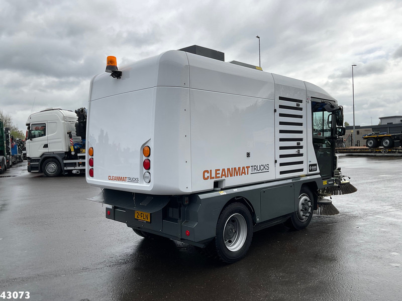 Ravo 540 STH Euro 6 with 3-rd brush - Balayeuse de voirie: photos 5 Ravo 540 STH Euro 6 with 3-rd brush - Balayeuse de voirie: photos 5