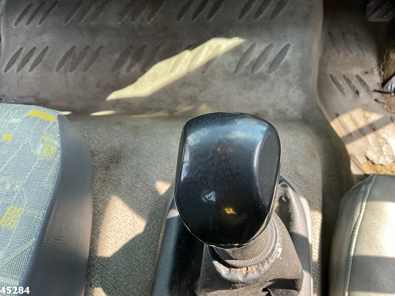 Camion hydrocureur Renault Midlum 210.15 Kolkenzuiger Just 182.847 km!: photos 19 Camion hydrocureur Renault Midlum 210.15 Kolkenzuiger Just 182.847 km!: photos 19