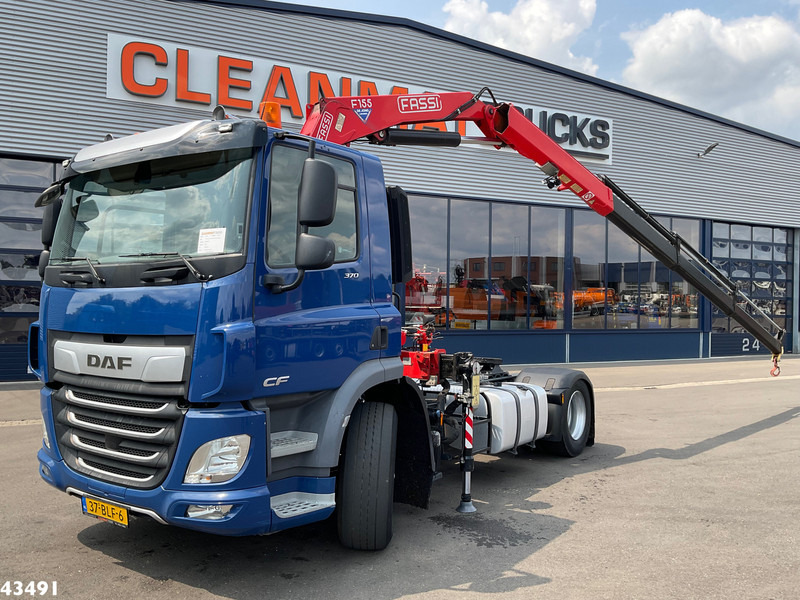 DAF FT CF 370 Euro 6 Fassi 15 Tonmeter laadkraan - Tracteur routier: photos 1 DAF FT CF 370 Euro 6 Fassi 15 Tonmeter laadkraan - Tracteur routier: photos 1