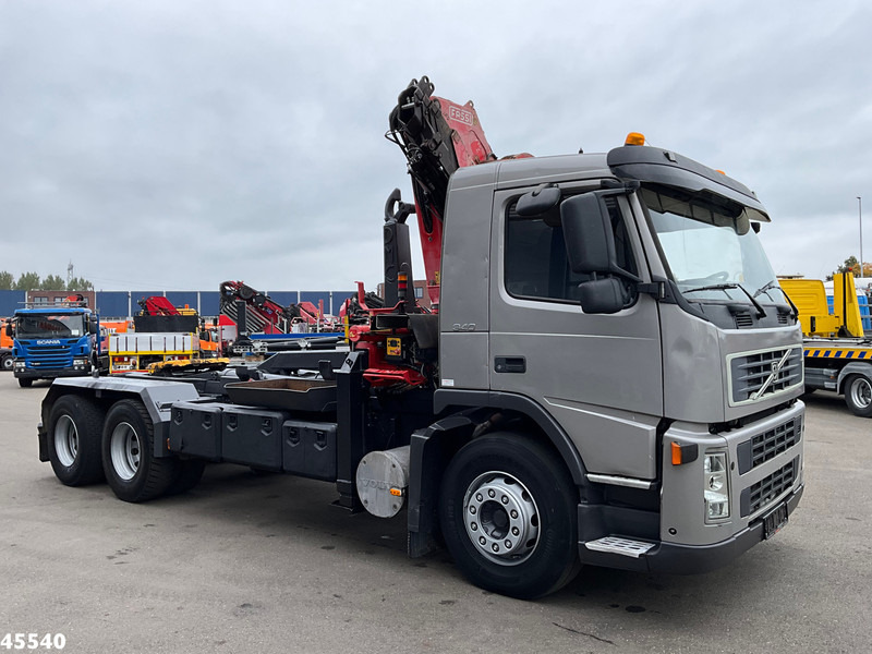Volvo FM 340 6x4 Fassi 19 Tonmeter laadkraan - Tracteur routier: photos 5 Volvo FM 340 6x4 Fassi 19 Tonmeter laadkraan - Tracteur routier: photos 5