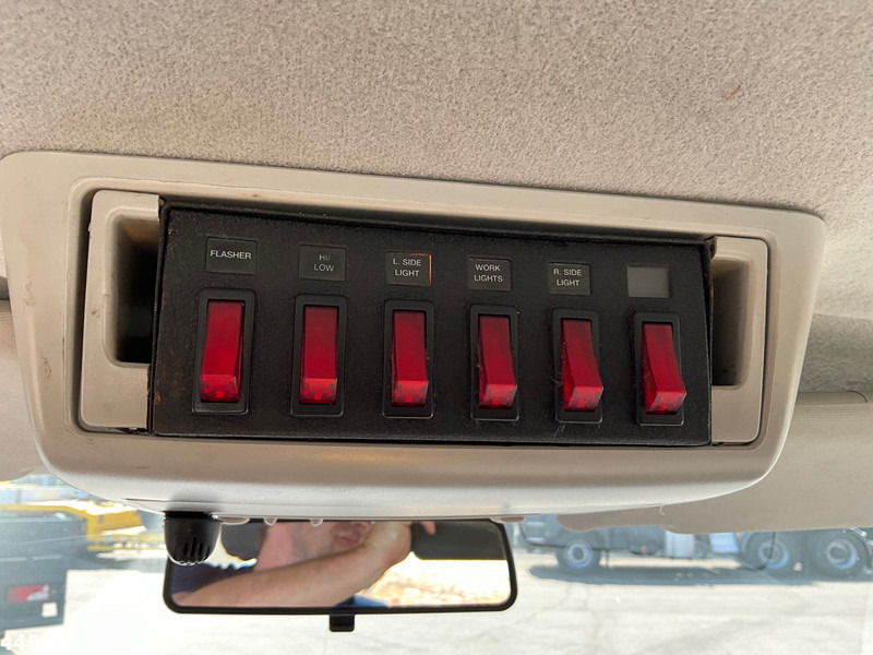 Camion plateau Volkswagen Transporter 2.0 300 Manual: photos 10