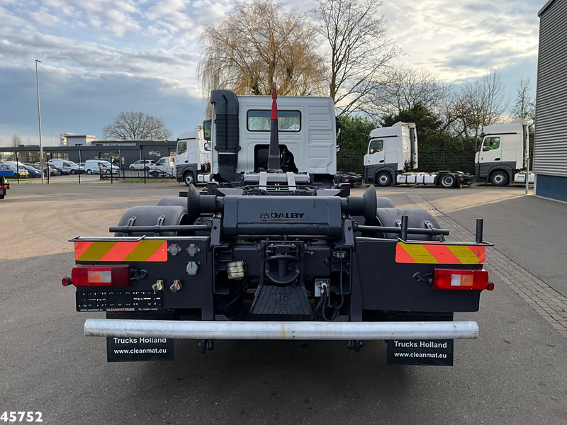 Volvo FM 410 6x2 haakarmsysteem - Camion ampliroll: photos 3 Volvo FM 410 6x2 haakarmsysteem - Camion ampliroll: photos 3