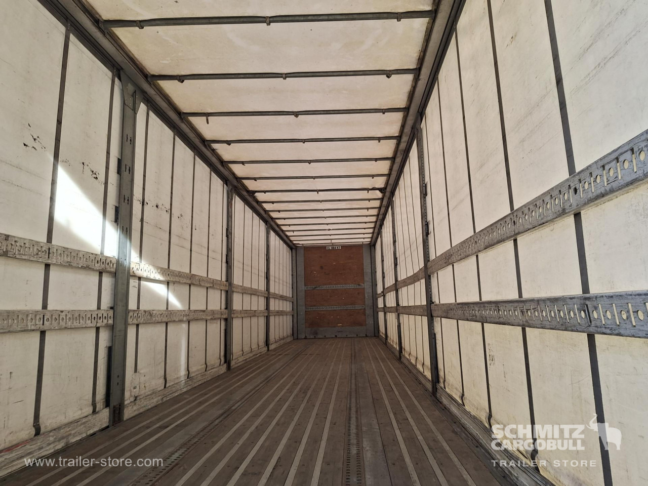 FRUEHAUF Curtainsider Standard Taillift - Semi-remorque rideaux coulissants: photos 4 FRUEHAUF Curtainsider Standard Taillift - Semi-remorque rideaux coulissants: photos 4