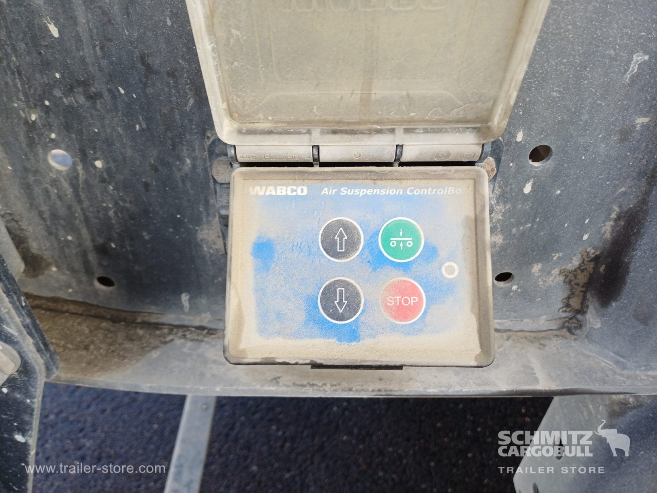 LANGENDORF Auflieger Kipper Stahlrundmulde 24m³ - Semi-remorque benne: photos 4 LANGENDORF Auflieger Kipper Stahlrundmulde 24m³ - Semi-remorque benne: photos 4