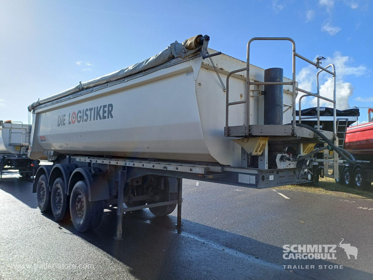 LANGENDORF Auflieger Kipper Stahlrundmulde 24m³ - Semi-remorque benne: photos 1 LANGENDORF Auflieger Kipper Stahlrundmulde 24m³ - Semi-remorque benne: photos 1