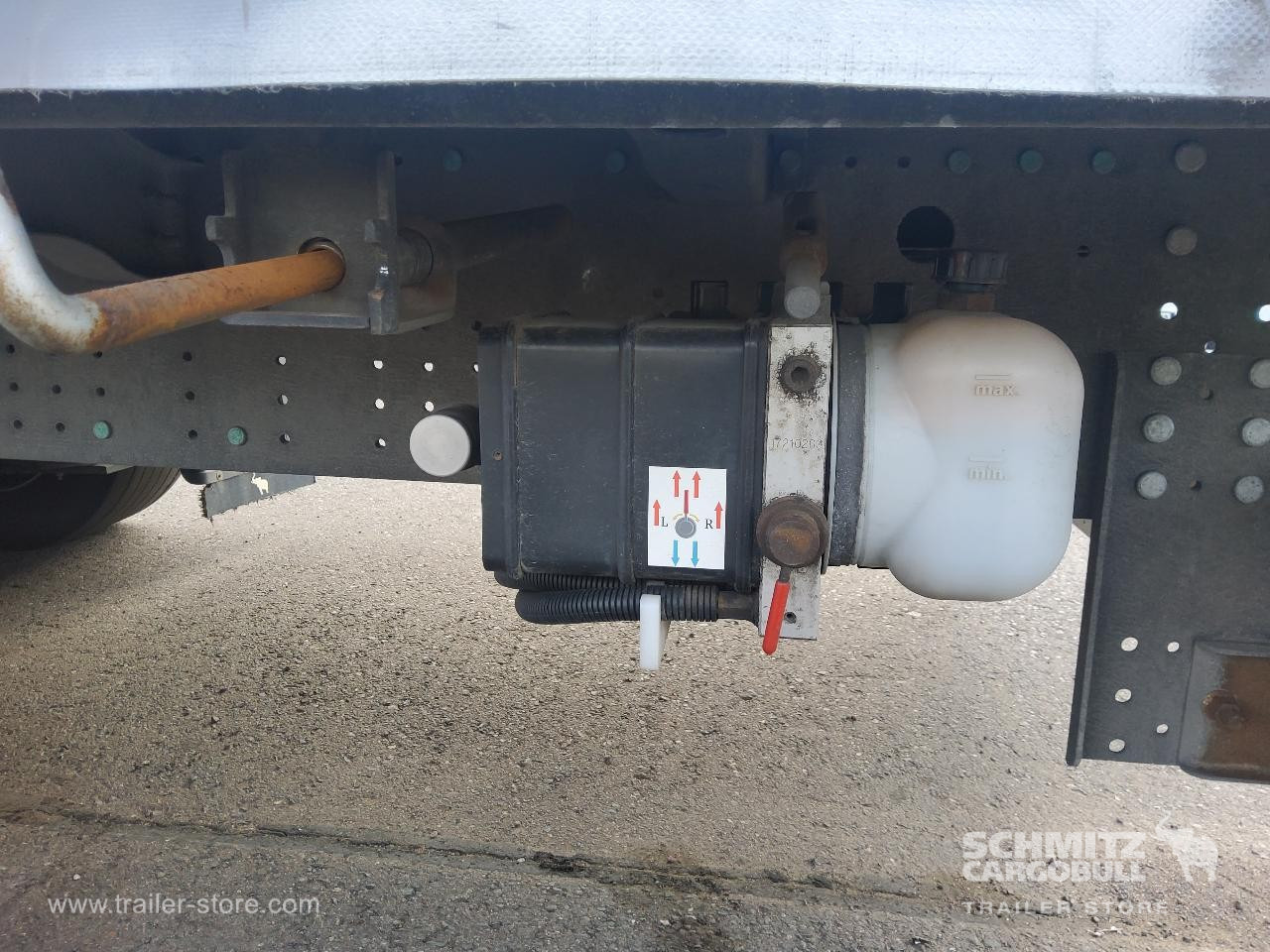 SCHMITZ Auflieger Curtainsider Mega - Semi-remorque rideaux coulissants: photos 3 SCHMITZ Auflieger Curtainsider Mega - Semi-remorque rideaux coulissants: photos 3
