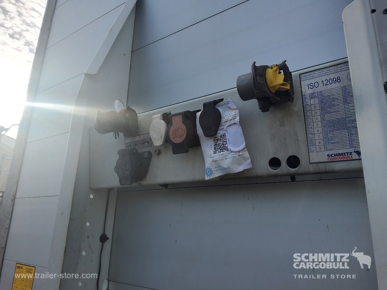 SCHMITZ Auflieger Curtainsider Mega - Semi-remorque rideaux coulissants: photos 3 SCHMITZ Auflieger Curtainsider Mega - Semi-remorque rideaux coulissants: photos 3