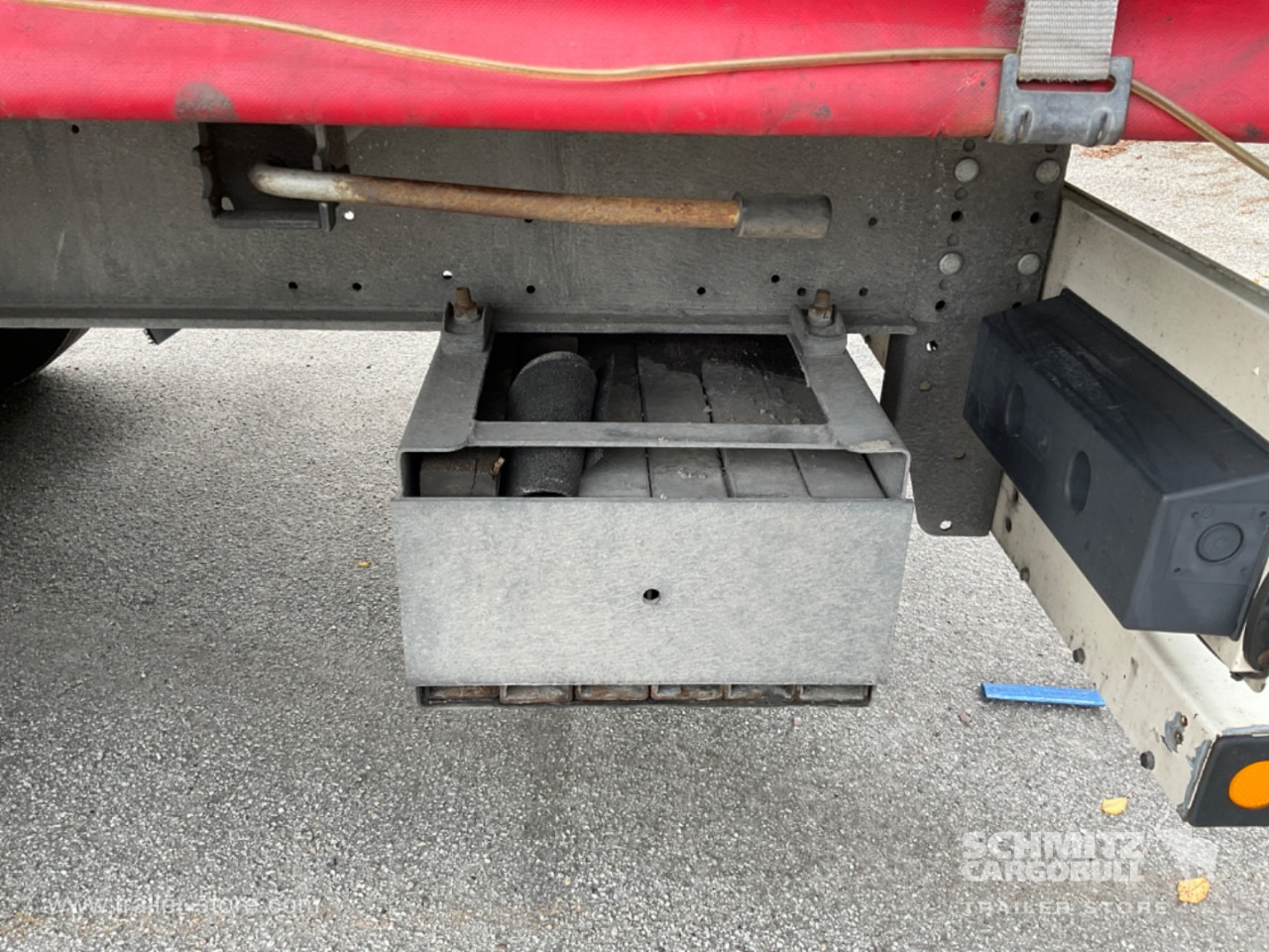SCHMITZ Curtainsider Standard - Semi-remorque rideaux coulissants: photos 4 SCHMITZ Curtainsider Standard - Semi-remorque rideaux coulissants: photos 4