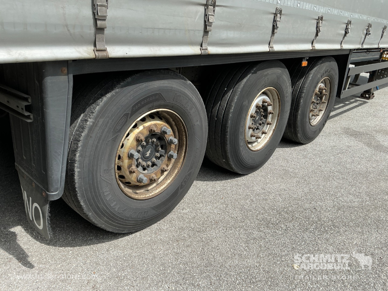 SCHMITZ Curtainsider Standard Taillift - Semi-remorque rideaux coulissants: photos 2 SCHMITZ Curtainsider Standard Taillift - Semi-remorque rideaux coulissants: photos 2