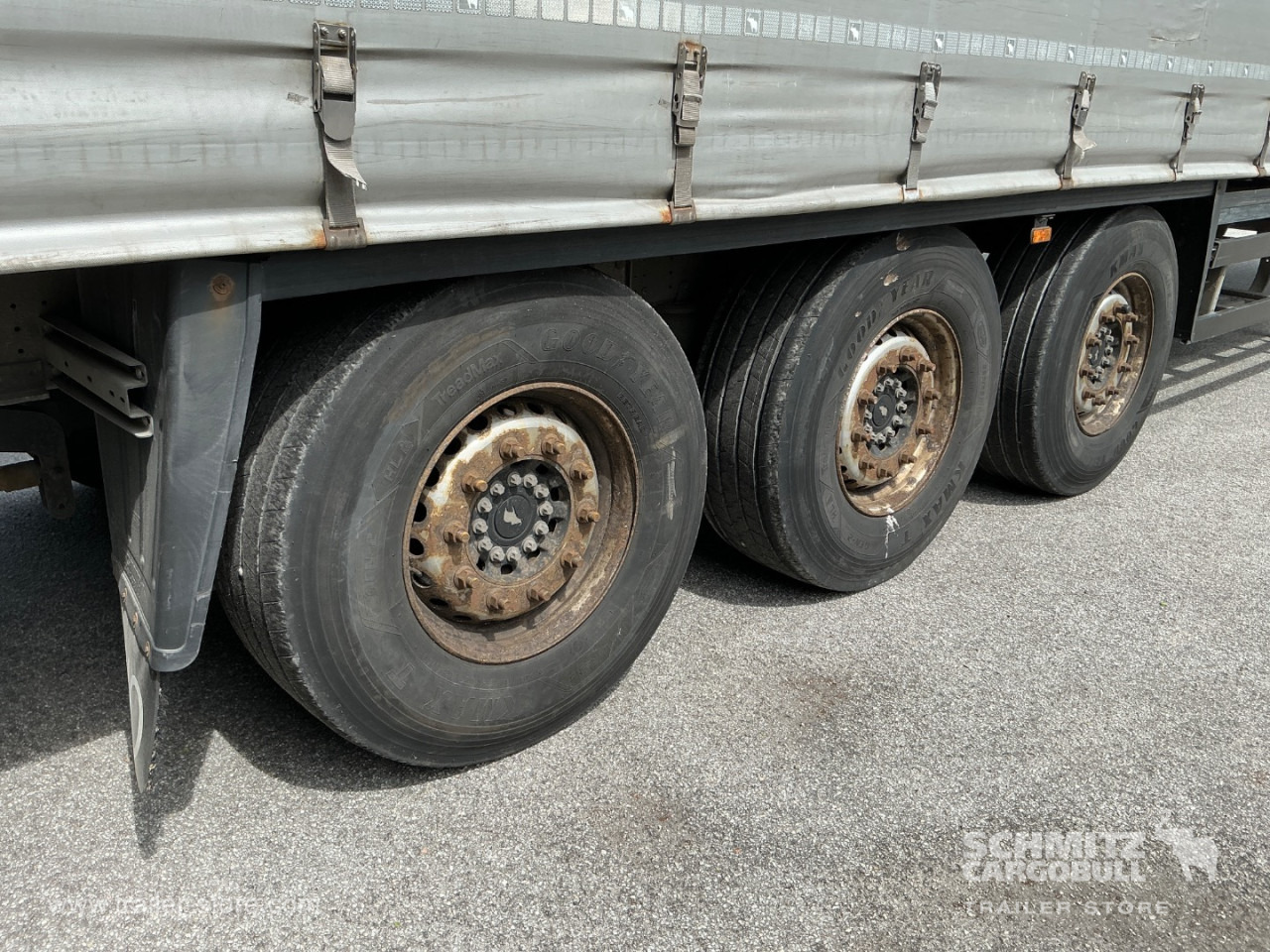 SCHMITZ Curtainsider Standard Taillift - Semi-remorque rideaux coulissants: photos 2 SCHMITZ Curtainsider Standard Taillift - Semi-remorque rideaux coulissants: photos 2