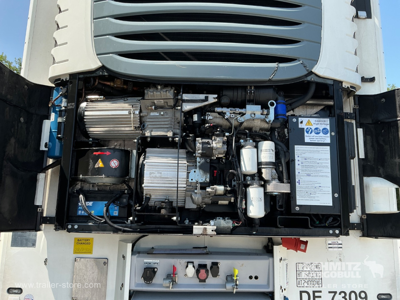 SCHMITZ Reefer Multitemp Double deck - Semi-remorque isothermique: photos 2 SCHMITZ Reefer Multitemp Double deck - Semi-remorque isothermique: photos 2