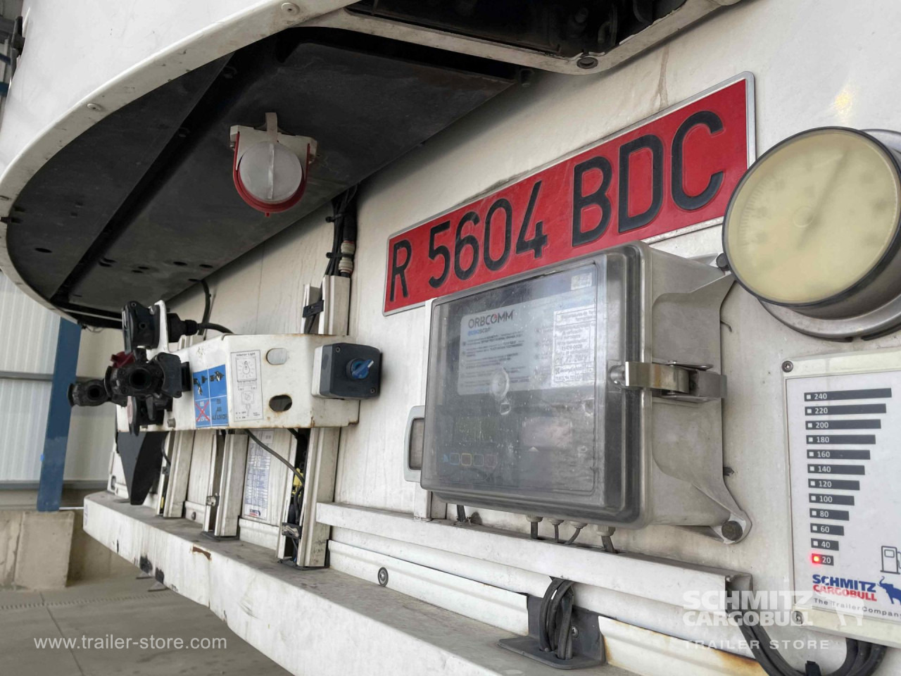 SCHMITZ Semiremolque Frigo Standard - Semi-remorque isothermique: photos 2 SCHMITZ Semiremolque Frigo Standard - Semi-remorque isothermique: photos 2