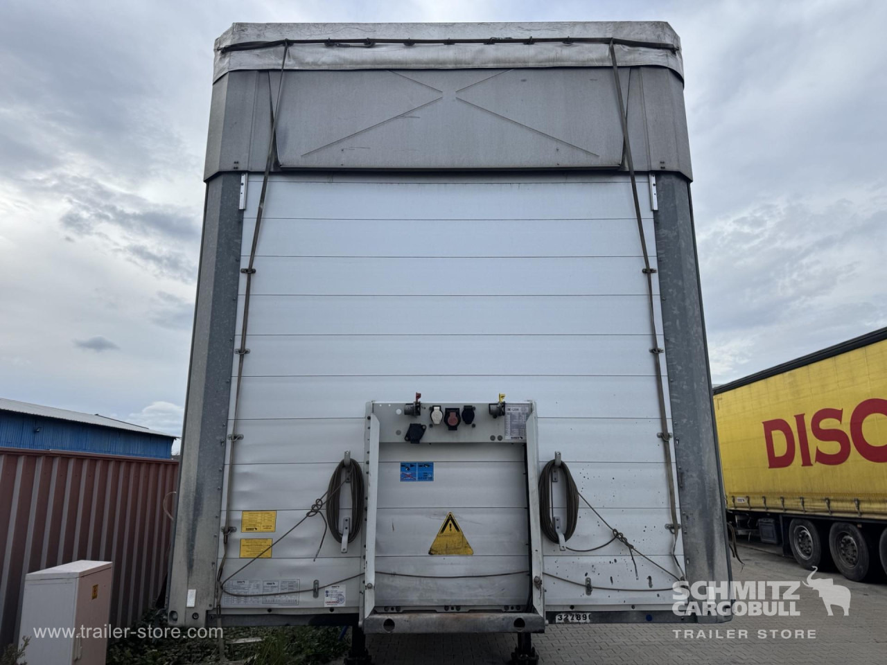 SCHMITZ Curtainsider Mega - Semi-remorque rideaux coulissants: photos 2 SCHMITZ Curtainsider Mega - Semi-remorque rideaux coulissants: photos 2