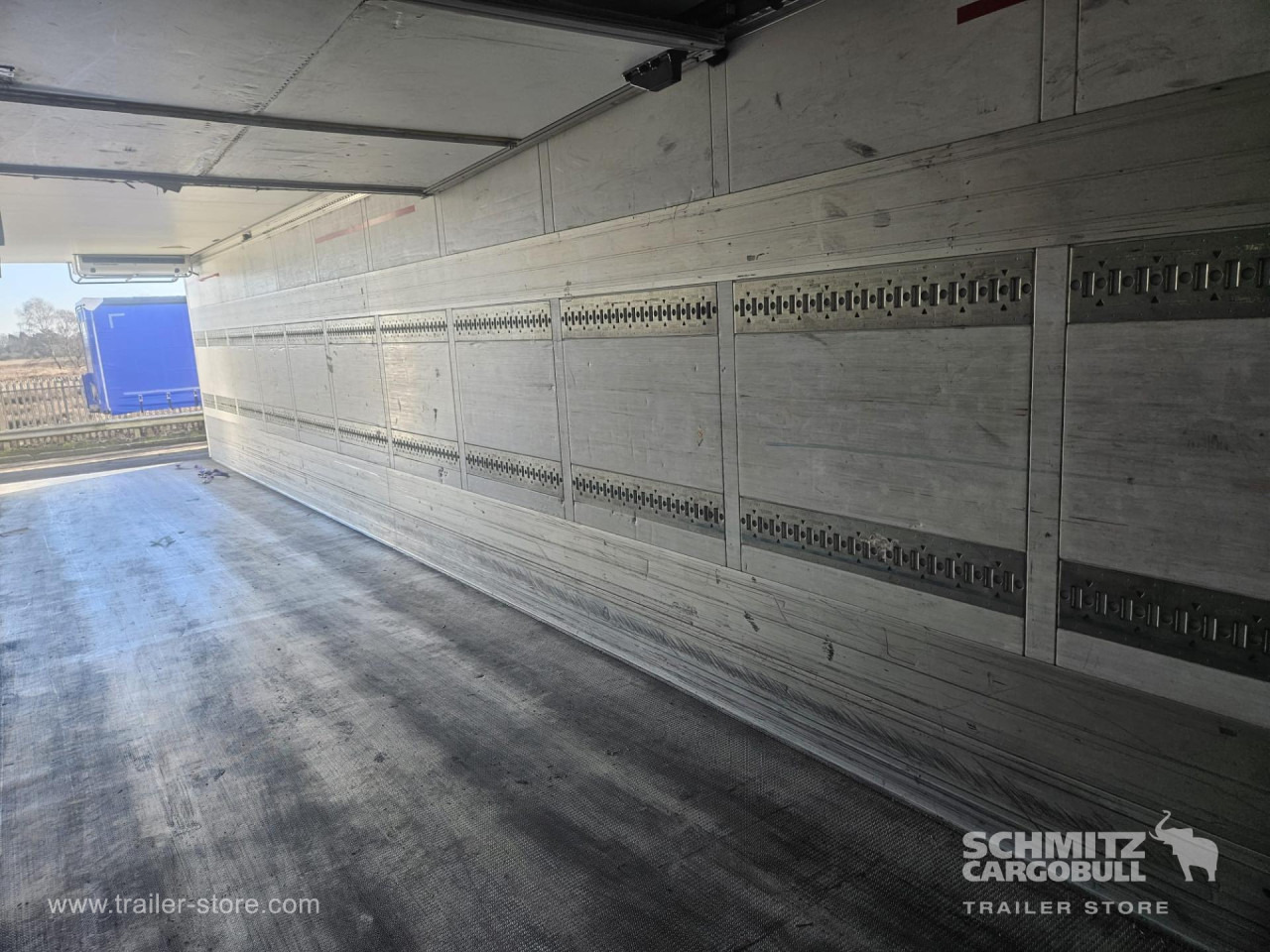 SCHMITZ Reefer Multitemp - Semi-remorque isothermique: photos 4 SCHMITZ Reefer Multitemp - Semi-remorque isothermique: photos 4