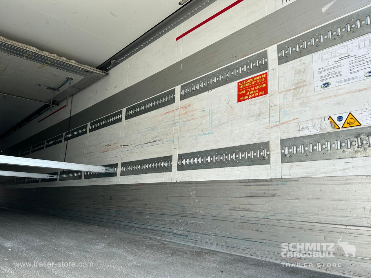 SCHMITZ Reefer Multitemp - Semi-remorque isothermique: photos 4 SCHMITZ Reefer Multitemp - Semi-remorque isothermique: photos 4