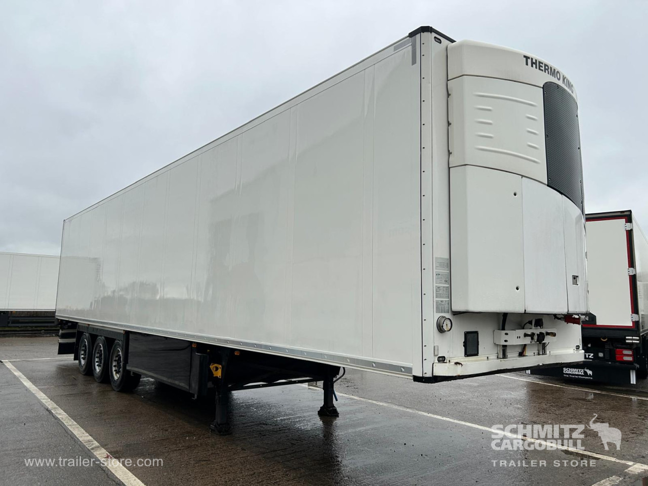 SCHMITZ Reefer Multitemp - Semi-remorque isothermique: photos 1 SCHMITZ Reefer Multitemp - Semi-remorque isothermique: photos 1