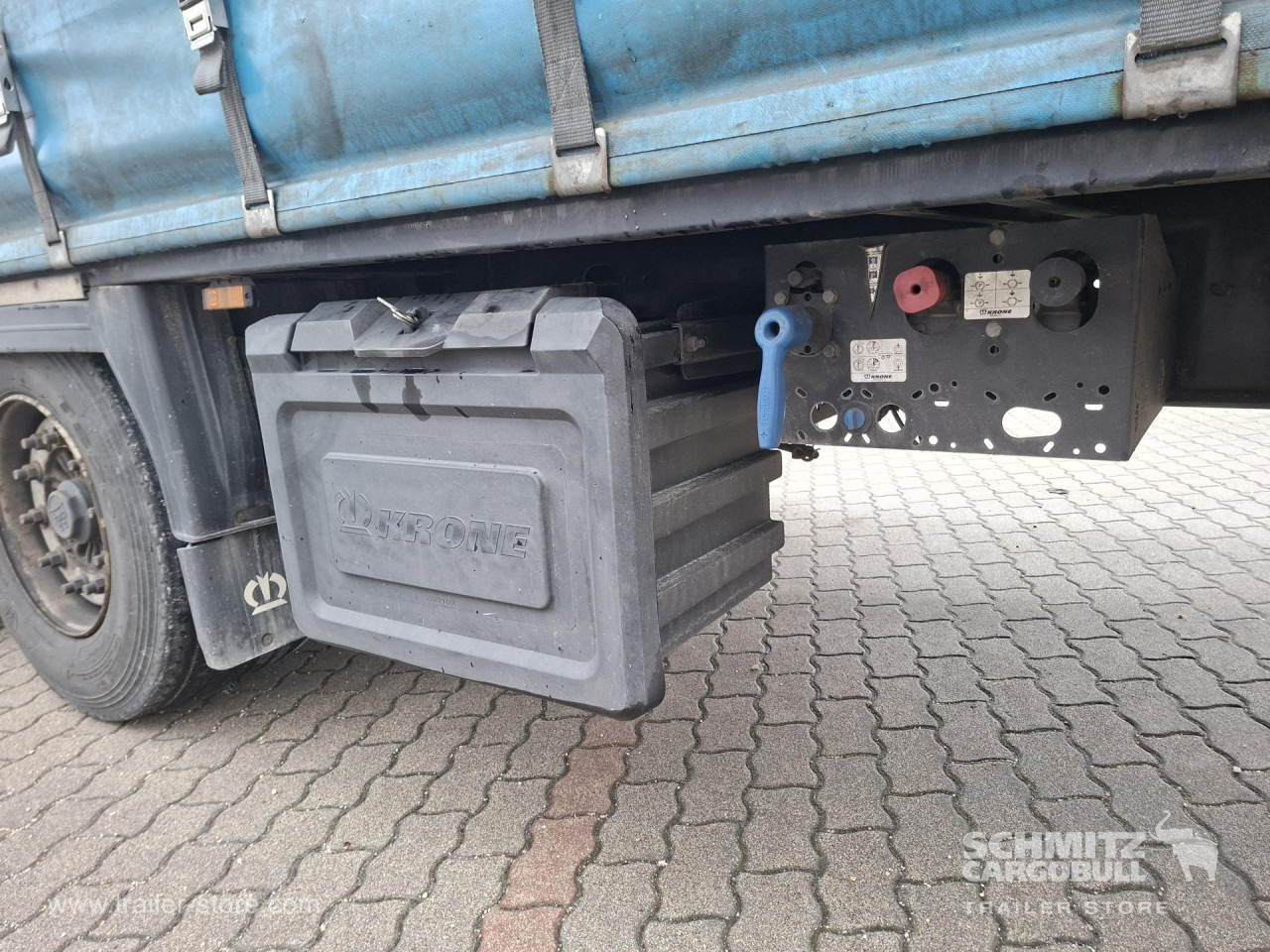 KRONE Curtainsider Mega - Semi-remorque rideaux coulissants: photos 5 KRONE Curtainsider Mega - Semi-remorque rideaux coulissants: photos 5