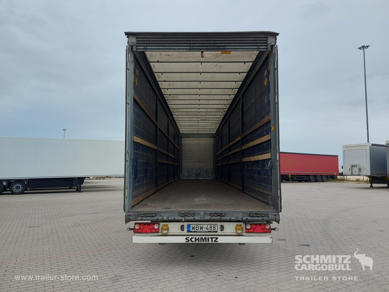 SCHMITZ Curtainsider Mega - Semi-remorque rideaux coulissants: photos 3 SCHMITZ Curtainsider Mega - Semi-remorque rideaux coulissants: photos 3
