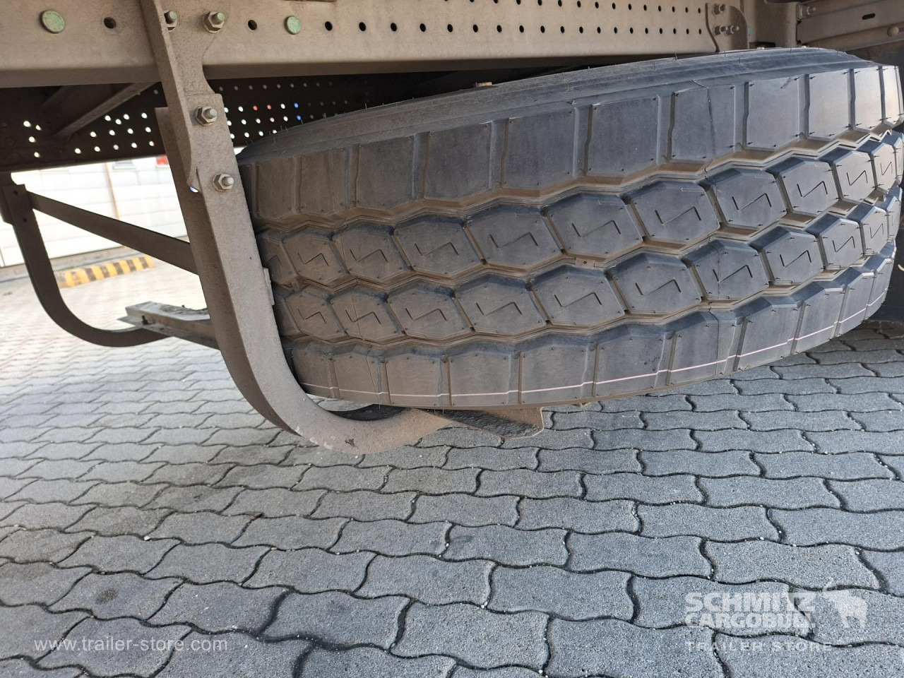 SCHMITZ Reefer Multitemp - Semi-remorque isothermique: photos 5 SCHMITZ Reefer Multitemp - Semi-remorque isothermique: photos 5