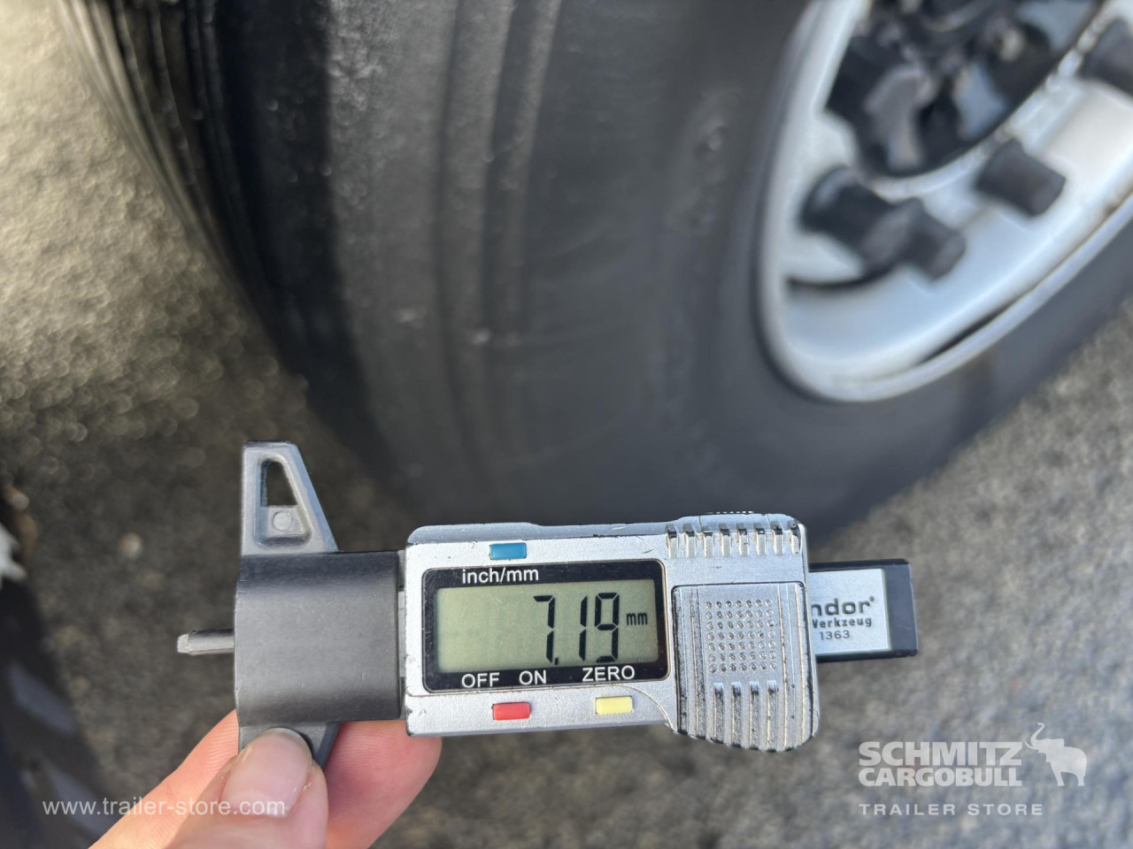 SCHMITZ Curtainsider Mega - Semi-remorque rideaux coulissants: photos 5 SCHMITZ Curtainsider Mega - Semi-remorque rideaux coulissants: photos 5