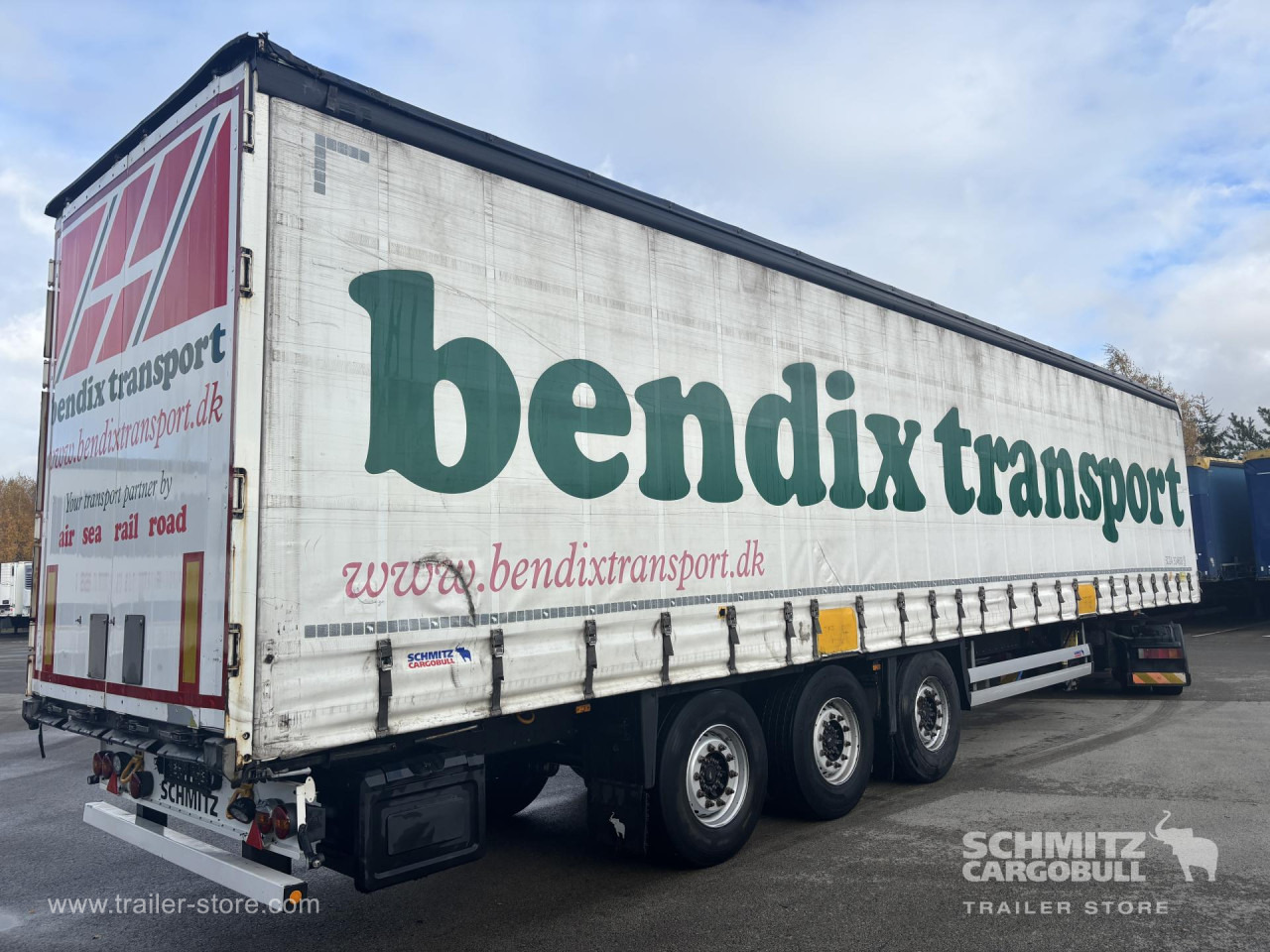 SCHMITZ Curtainsider Standard - Semi-remorque rideaux coulissants: photos 1 SCHMITZ Curtainsider Standard - Semi-remorque rideaux coulissants: photos 1