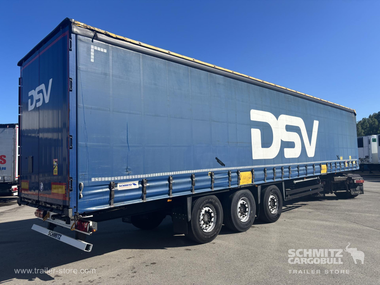 SCHMITZ Curtainsider Standard - Semi-remorque rideaux coulissants: photos 1 SCHMITZ Curtainsider Standard - Semi-remorque rideaux coulissants: photos 1