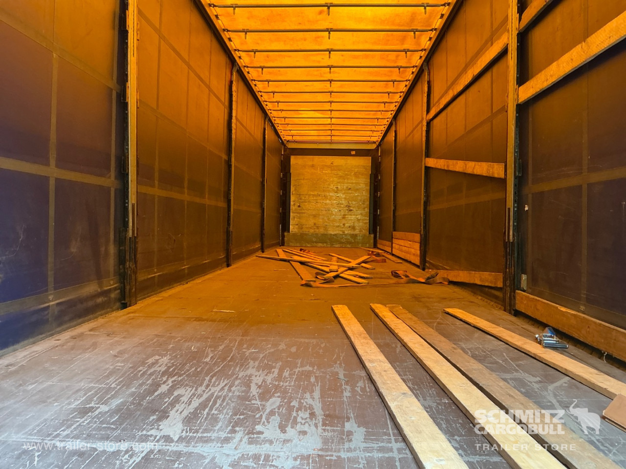SCHMITZ Curtainsider Standard - Semi-remorque rideaux coulissants: photos 5 SCHMITZ Curtainsider Standard - Semi-remorque rideaux coulissants: photos 5