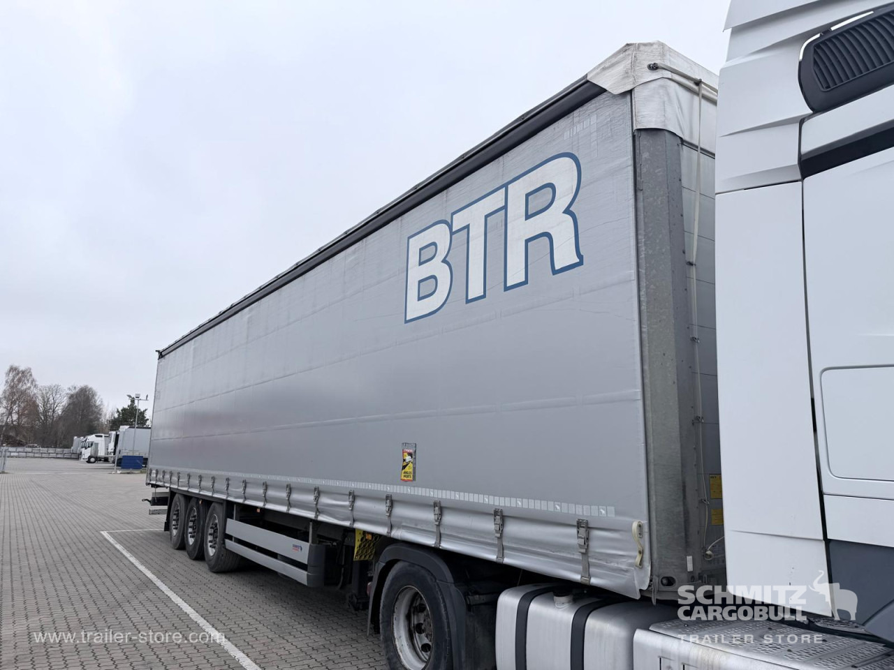 SCHMITZ Curtainsider Standard - Semi-remorque rideaux coulissants: photos 5 SCHMITZ Curtainsider Standard - Semi-remorque rideaux coulissants: photos 5