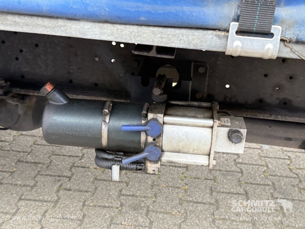 SCHMITZ Oplegger Schuifzeil Coil Forklift holder - Semi-remorque rideaux coulissants: photos 4 SCHMITZ Oplegger Schuifzeil Coil Forklift holder - Semi-remorque rideaux coulissants: photos 4