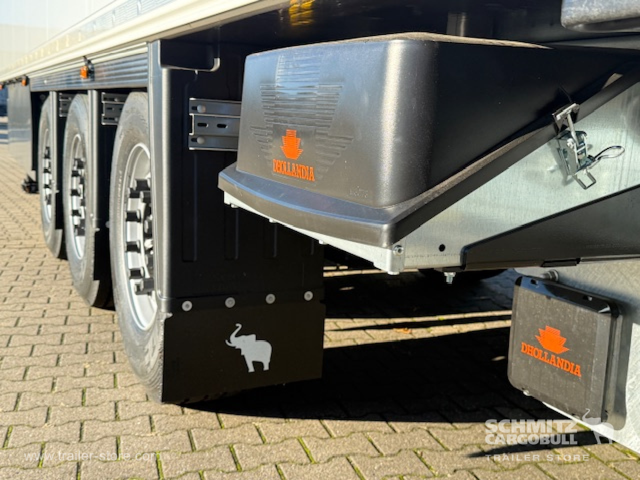 SCHMITZ Oplegger Vries Standard Taillift - Semi-remorque isothermique: photos 3 SCHMITZ Oplegger Vries Standard Taillift - Semi-remorque isothermique: photos 3