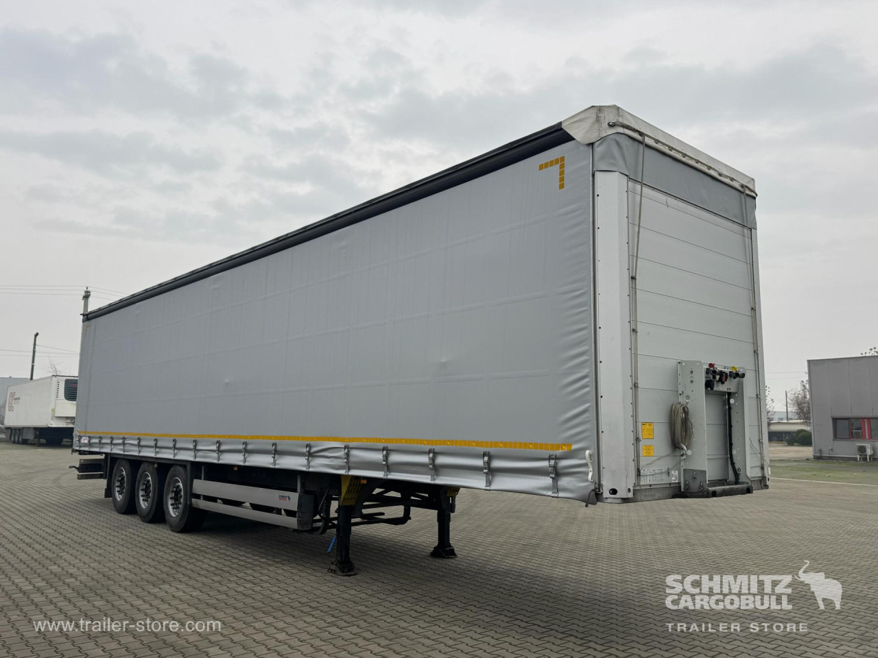 SCHMITZ Curtainsider Standard - Semi-remorque rideaux coulissants: photos 1 SCHMITZ Curtainsider Standard - Semi-remorque rideaux coulissants: photos 1