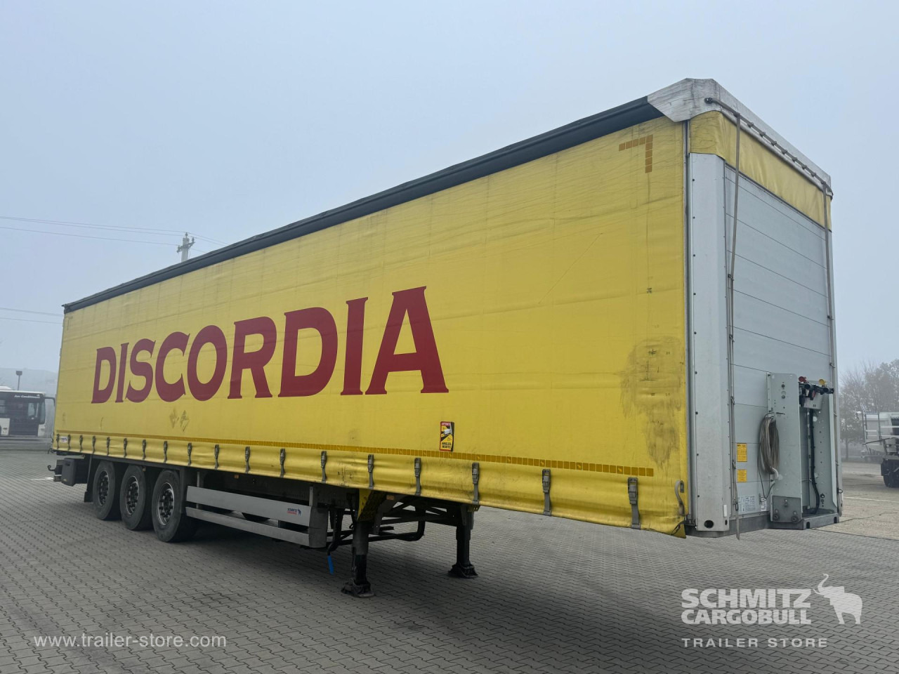 SCHMITZ Curtainsider Standard - Semi-remorque rideaux coulissants: photos 1 SCHMITZ Curtainsider Standard - Semi-remorque rideaux coulissants: photos 1
