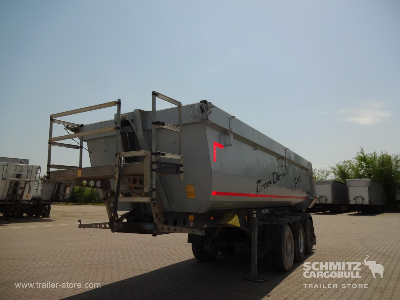 SCHMITZ Tipper Steel half pipe body 24m³ - Semi-remorque benne: photos 4 SCHMITZ Tipper Steel half pipe body 24m³ - Semi-remorque benne: photos 4