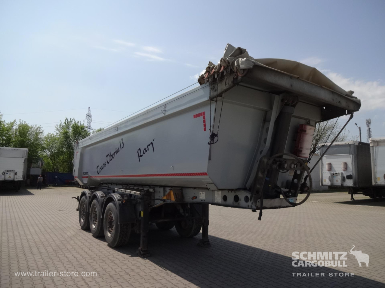 SCHMITZ Tipper Steel half pipe body 252m³ - Semi-remorque benne: photos 4 SCHMITZ Tipper Steel half pipe body 252m³ - Semi-remorque benne: photos 4