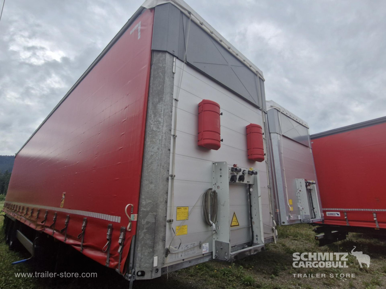 SCHMITZ Curtainsider Varios - Semi-remorque rideaux coulissants: photos 1 SCHMITZ Curtainsider Varios - Semi-remorque rideaux coulissants: photos 1