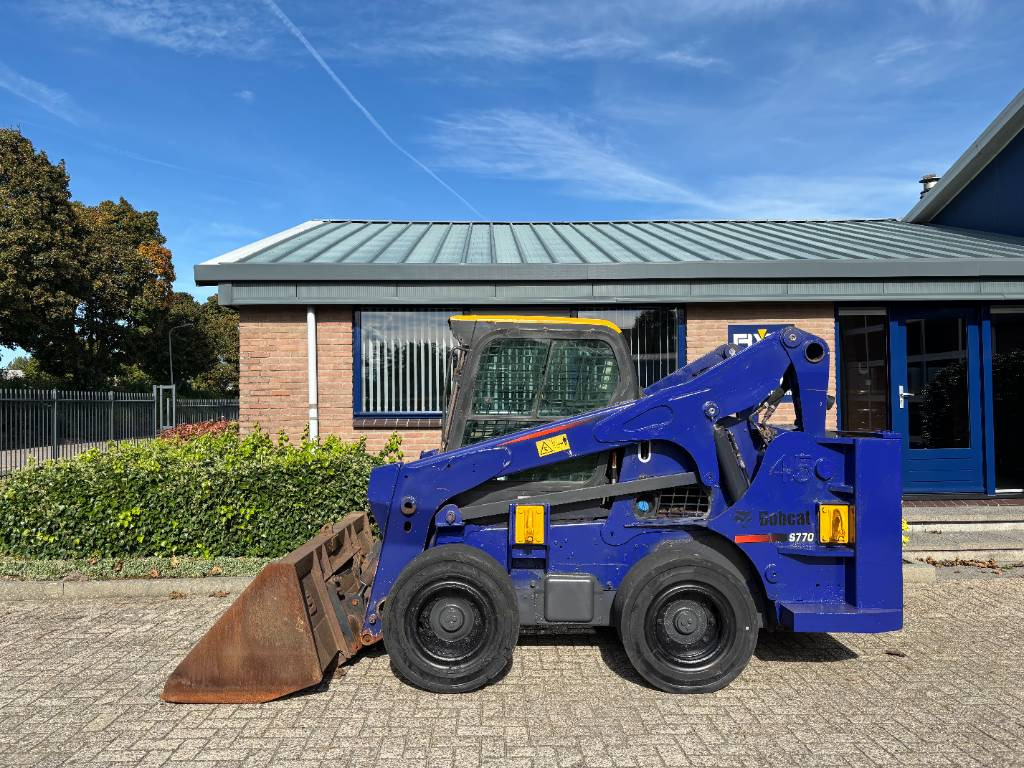 Bobcat S 770 - Mini chargeuse: photos 1 Bobcat S 770 - Mini chargeuse: photos 1