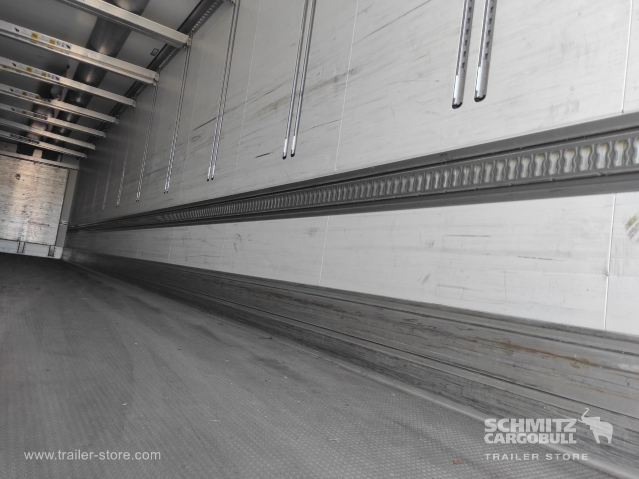 SCHMITZ Напівпричіп Стандартний - Semi-remorque isothermique: photos 3 SCHMITZ Напівпричіп Стандартний - Semi-remorque isothermique: photos 3